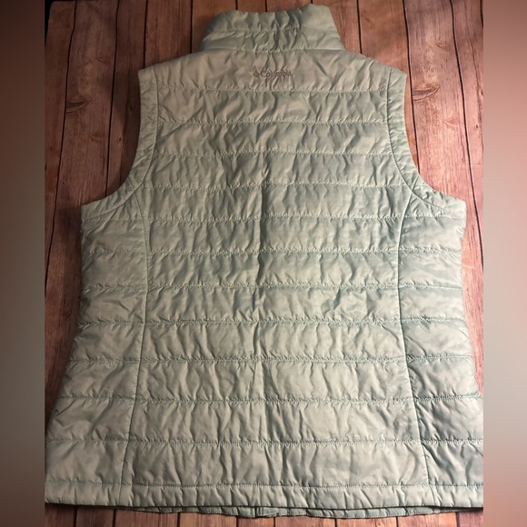 ❤️Columbia Vest❤️ - Picture 3 of 4